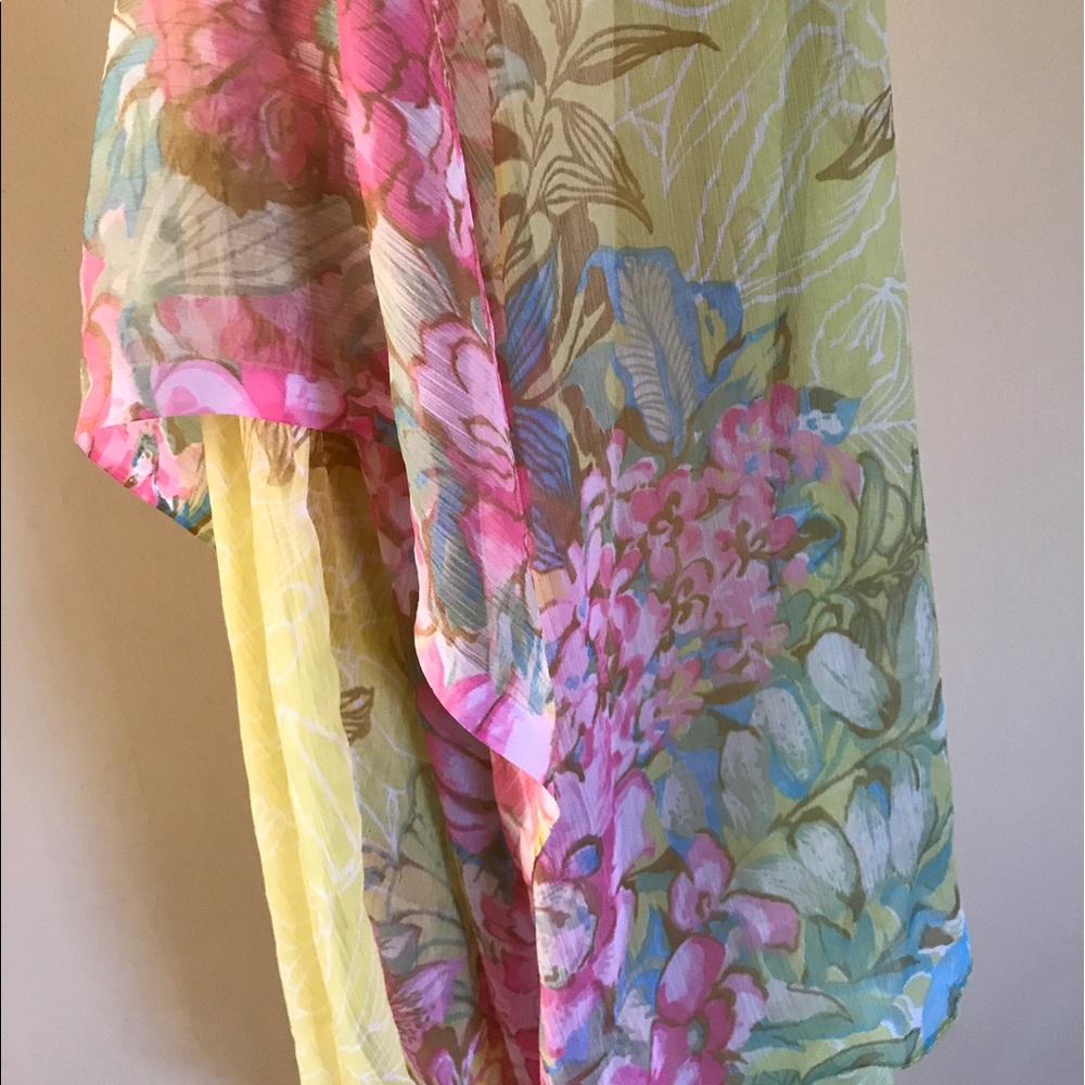 ❤️Italian Floral printed scarf - Picture 3 of 4